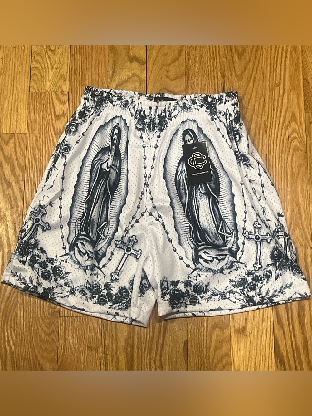 (NEW) White Graphic Prayer Shorts
